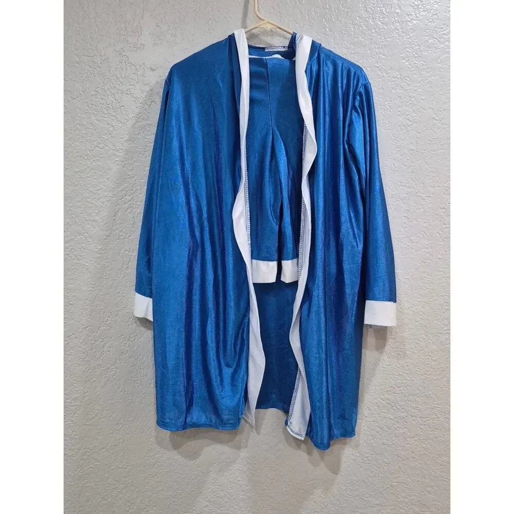 Kids 2-piece Everlast Boxing Robe And Short, see measurements, size tag missing.